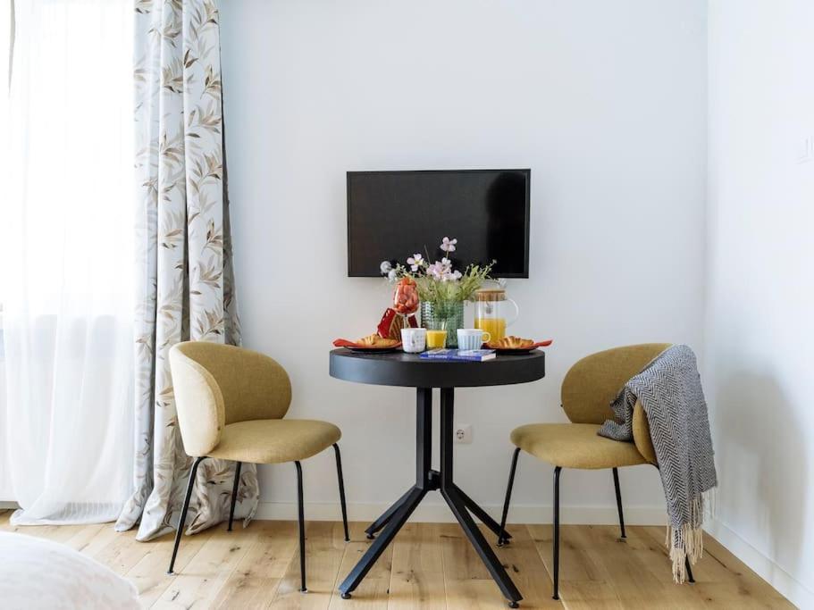 Le Bijou De Marilyn Apartment บูคาเรสต์ ภายนอก รูปภาพ